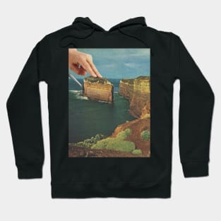 Serving up cake by the seaside - Cake slice Hoodie